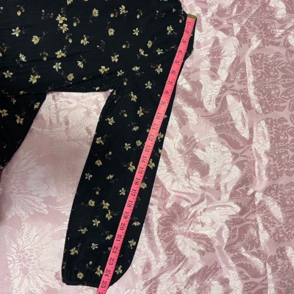 Navy Blue floral dress. Made in Korea - Picture 9 of 10